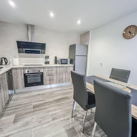 Modern 2 Bed Apartment With Pool In Frigiliana Buitenkant foto