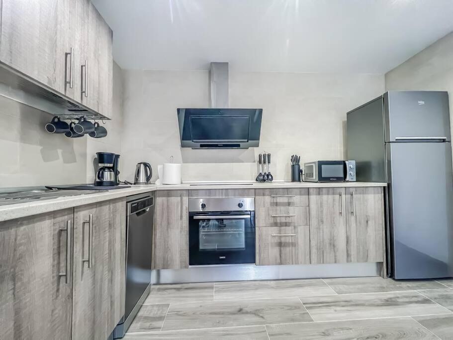 Modern 2 Bed Apartment With Pool In Frigiliana Buitenkant foto