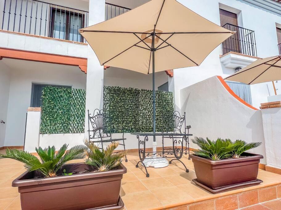 Modern 2 Bed Apartment With Pool In Frigiliana Buitenkant foto
