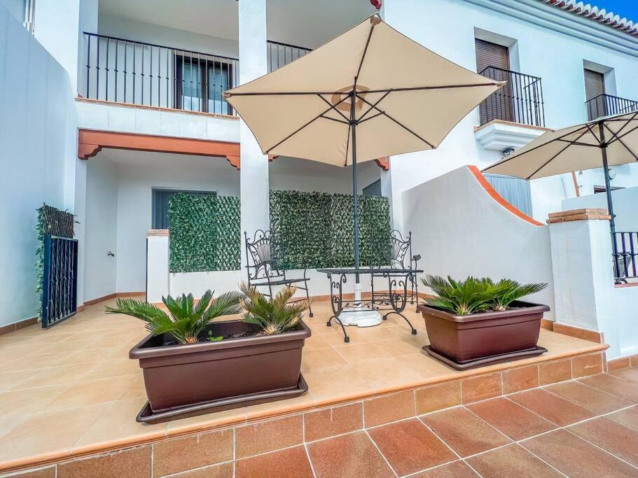 Modern 2 Bed Apartment With Pool In Frigiliana Buitenkant foto